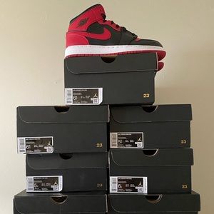 Air Jordan 1 Mid Banned